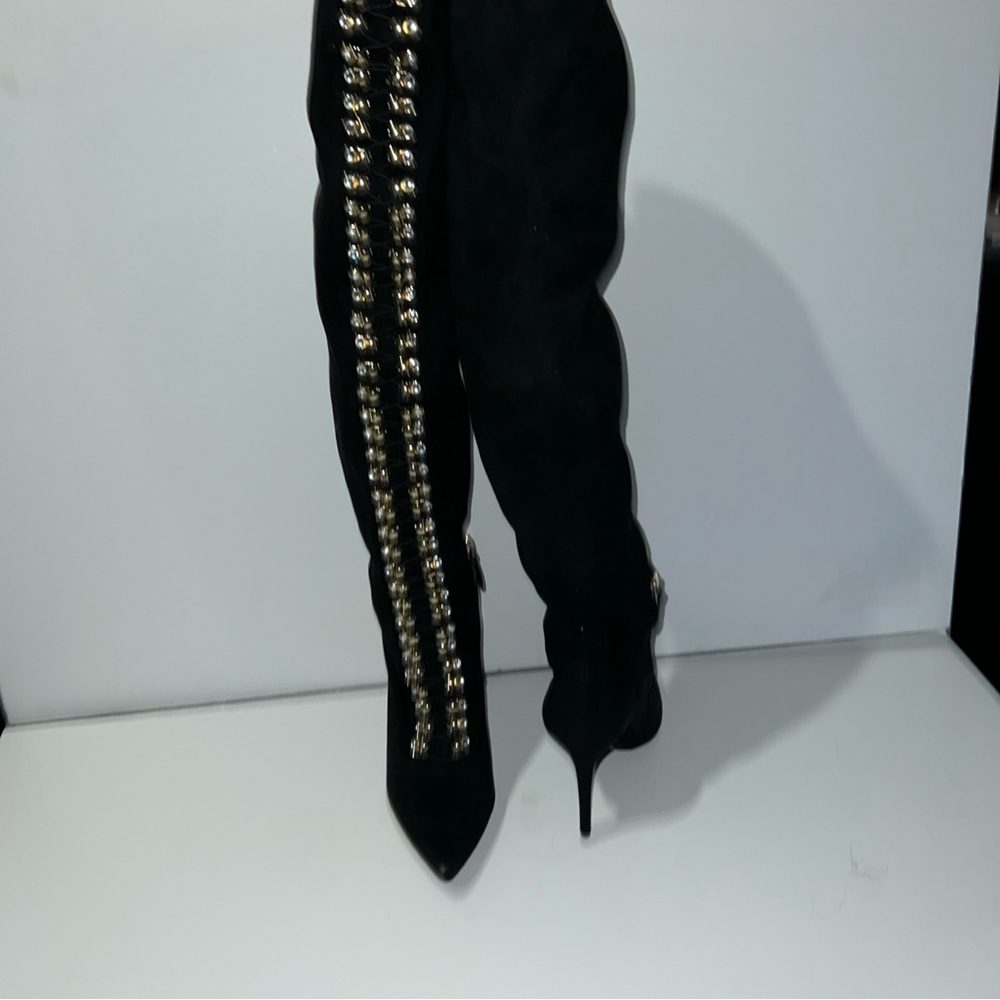 JENNIFER LOPEZ  LACE-UP OVER-THE-KNEE STILETTO  SUEDE BOOT SZ 9.5. NEW no box